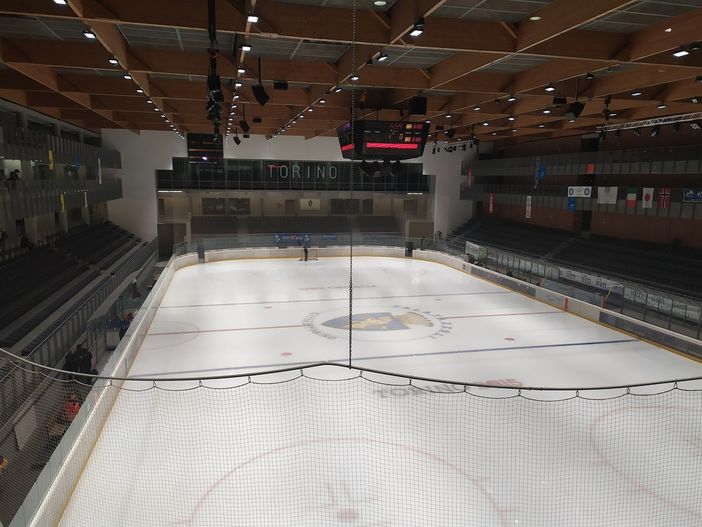 Al PalaTazzoli stasera l'inaugurazione di due nuove piste da curling