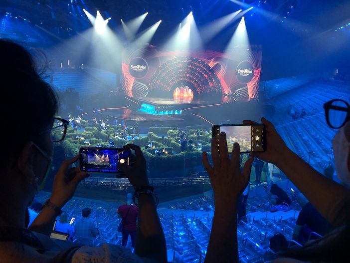 Eurovision: dai camerini al palco, uno sguardo dentro il Pala Isozaki