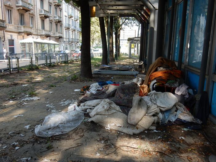 Un parco lineare al posto dei binari morti: l'idea di Torino Stratosferica per corso Gabetti