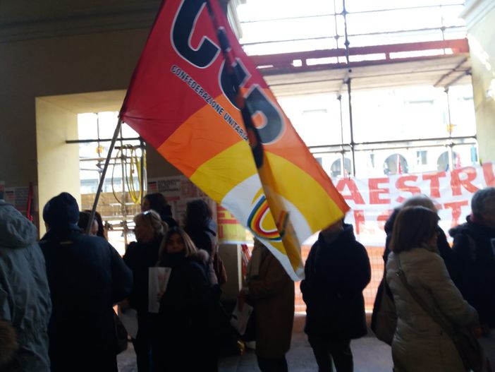 La denuncia del Cub: &quot;Nomine Graduatorie Provinciali di Scuola e immissioni in ruolo, siamo su Scherzi a parte?&quot;