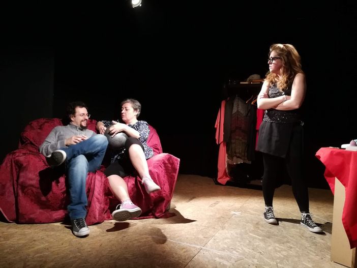 Ragazze in Scatola: uno spettacolo tutto al femminile