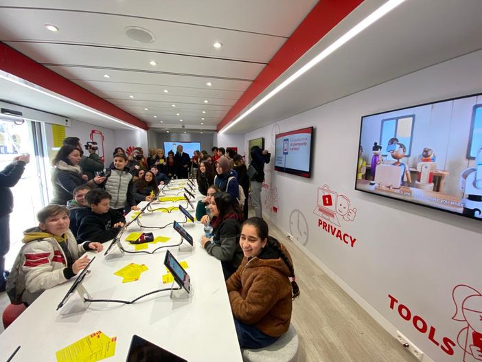 Smart Bus Huawei e foto d'archivio Smart Bus Huawei e foto d'archivio