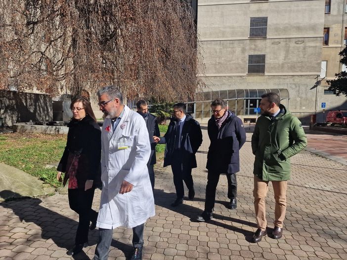 Sopralluogo al Sant'Anna dei consiglieri regionali del Pd Sopralluogo al Sant'Anna dei consiglieri regionali del Pd