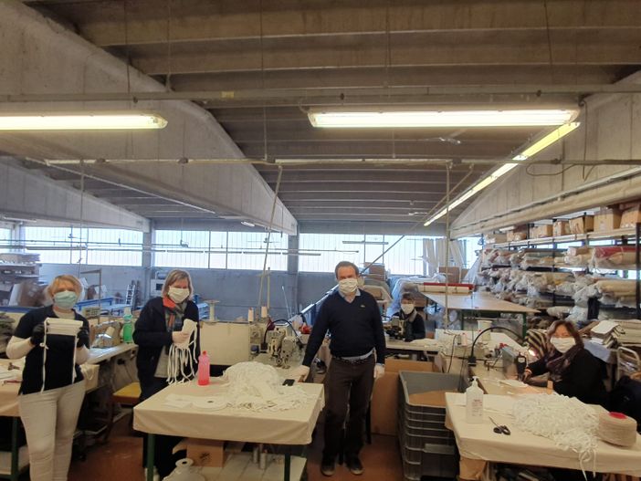 Coronavirus, anche a Castiglione Torinese una fabbrica per produrre mascherine Coronavirus, anche a Castiglione Torinese una fabbrica per produrre mascherine