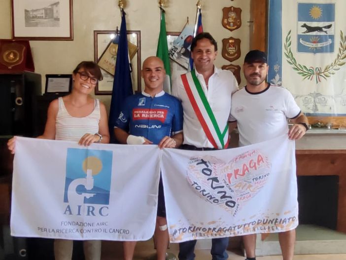 Fabiano e Dario Altobello dal Torinese fino a Praga in bici per la ricerca contro il cancro Fabiano e Dario Altobello dal Torinese fino a Praga in bici per la ricerca contro il cancro