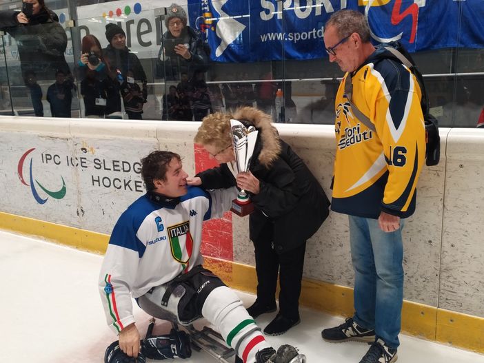Trionfo dell'Italia al 9° Torneo Internazionale di Para-Ice Hockey di Torino Trionfo dell'Italia al 9° Torneo Internazionale di Para-Ice Hockey di Torino
