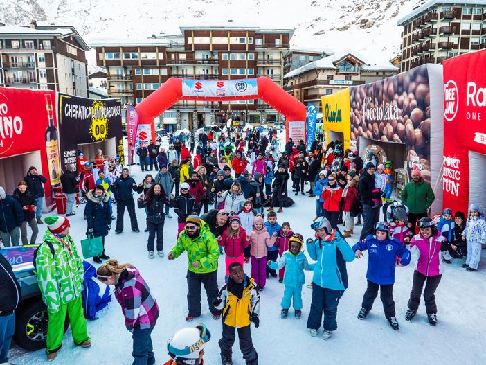 Il Vertical Village fa tappa nel prossimo weekend a Bardonecchia Il Vertical Village fa tappa nel prossimo weekend a Bardonecchia