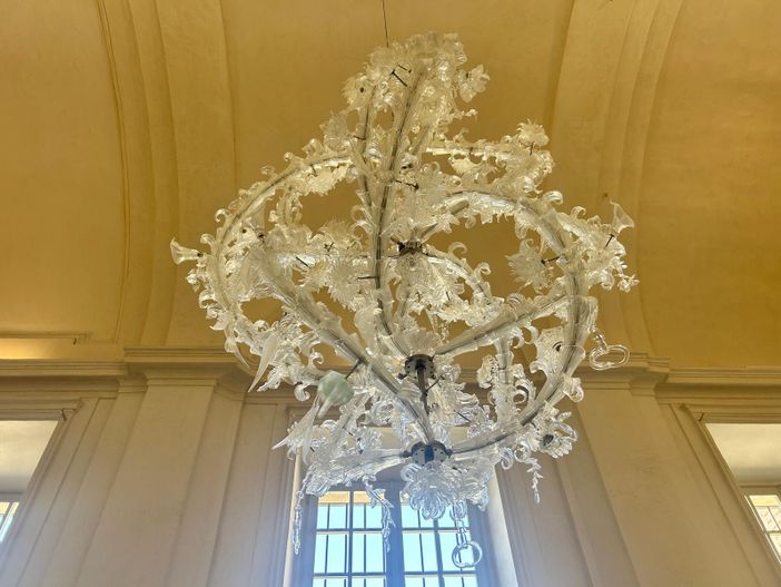Da Ai Wei Wei a Vanessa Beecroft: la preziosa arte del vetro in mostra alla Reggia di Venaria e al Castello della Mandria Da Ai Wei Wei a Vanessa Beecroft: la preziosa arte del vetro in mostra alla Reggia di Venaria e al Castello della Mandria