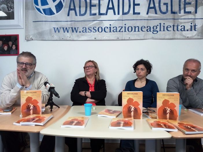 Unioni Civili, Torino è la terza città d'Italia Unioni Civili, Torino è la terza città d'Italia