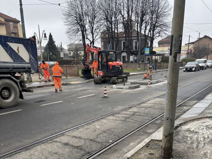 Percorsi pedonali protetti e nasi agli incroci: ecco i lavori in via Stradella