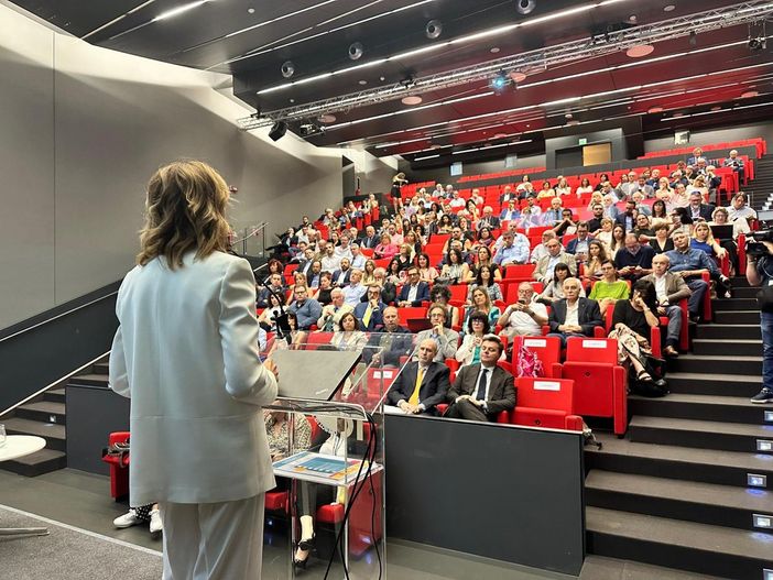 Medaglia d'oro al Piemonte per la qualità dei percorsi formativi delle Academy Medaglia d'oro al Piemonte per la qualità dei percorsi formativi delle Academy