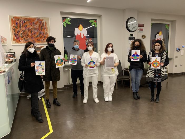 Consegna letterine anziani rsa Aief