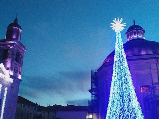 Una delegazione della Cri di Visso, Ussita e Castelsantangelo sul Nera al “Loano Solidale Live Show”