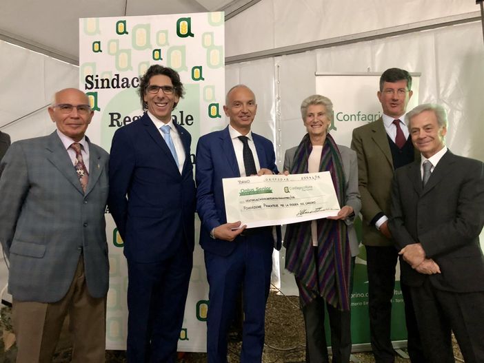 I pensionati Confagricoltura Piemonte donano oltre 20mila euro contro il cancro I pensionati Confagricoltura Piemonte donano oltre 20mila euro contro il cancro