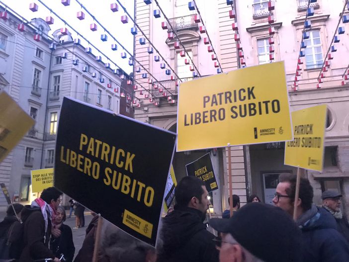 Amnesty International in piazza a Torino per Patrick George Zaky: “Liberatelo subito” Amnesty International in piazza a Torino per Patrick George Zaky: “Liberatelo subito”