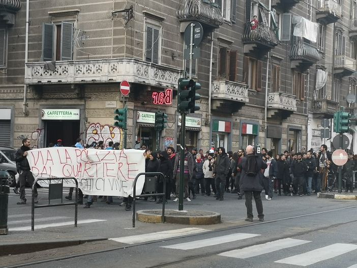 Anarchici in piazza sabato 30 marzo: sale la preoccupazione fra i commercianti Anarchici in piazza sabato 30 marzo: sale la preoccupazione fra i commercianti