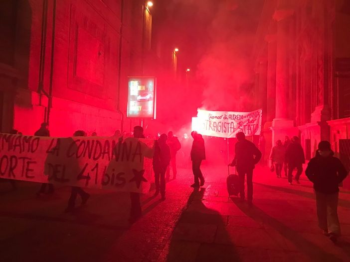manifestazione anarchica a Torino