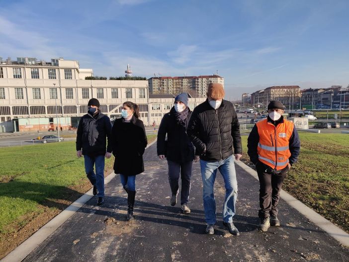 Appendino al Parco Dora durante il sopralluogo