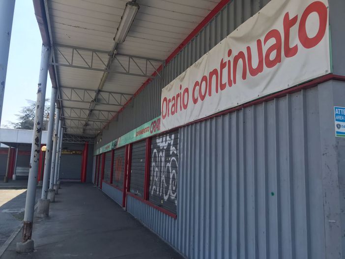 area commerciale via morandi area commerciale via morandi