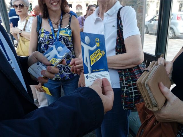 Da settembre sui bus di Torino si salirà davanti e dietro, si scenderà in centro