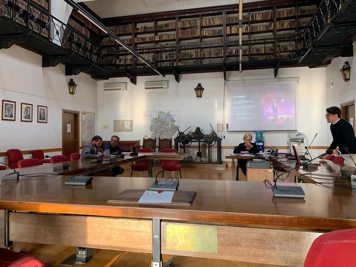 Il M5S Torino "diserta" la commissione cultura, polemica tra i grillini Il M5S Torino "diserta" la commissione cultura, polemica tra i grillini