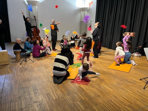 Grugliasco presenta il piano famiglia per aiutare i nuclei con bimbi da 0 a 6 anni Grugliasco presenta il piano famiglia per aiutare i nuclei con bimbi da 0 a 6 anni