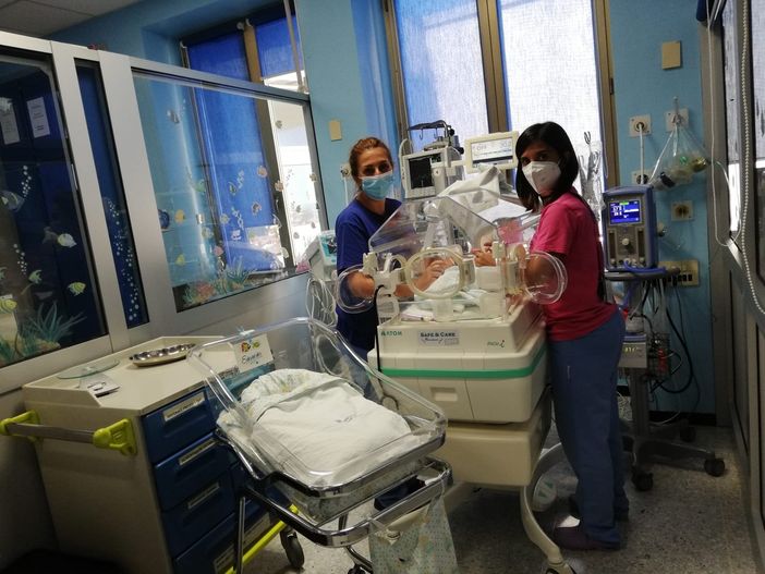 Sette bambini nati in una notte, “miracolo post covid” al Santa Croce di Moncalieri