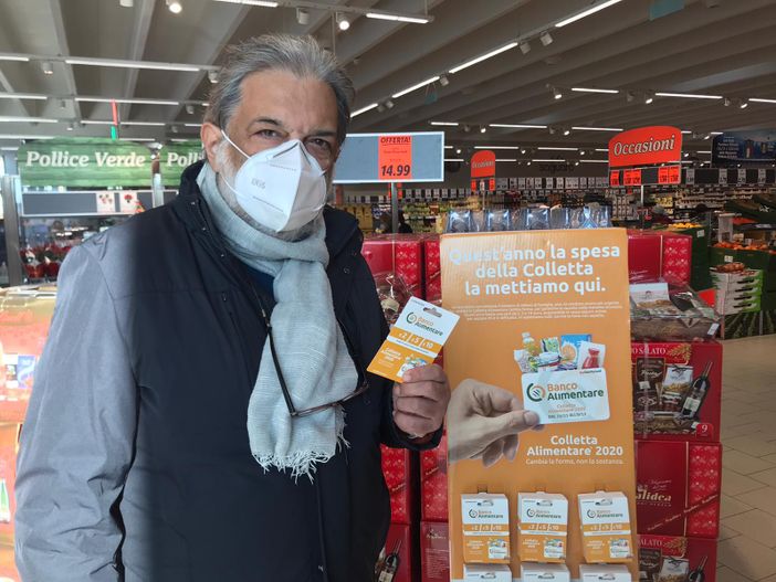 Il Covid non ferma la solidarietà: quest'anno la spesa della Colletta Alimentare si fa con le card [VIDEO]