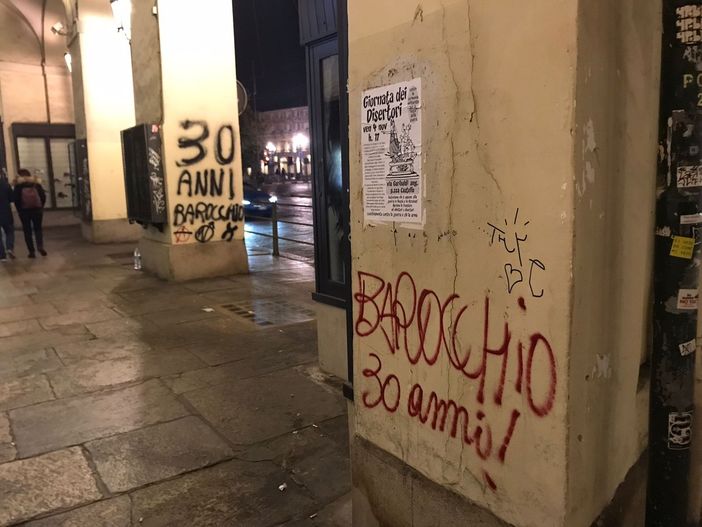 scritte muri centro di torino