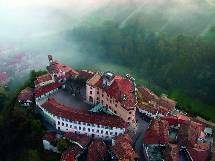 Lago e Collisioni: una collaborazione di design che trova spazio anche sul palco
