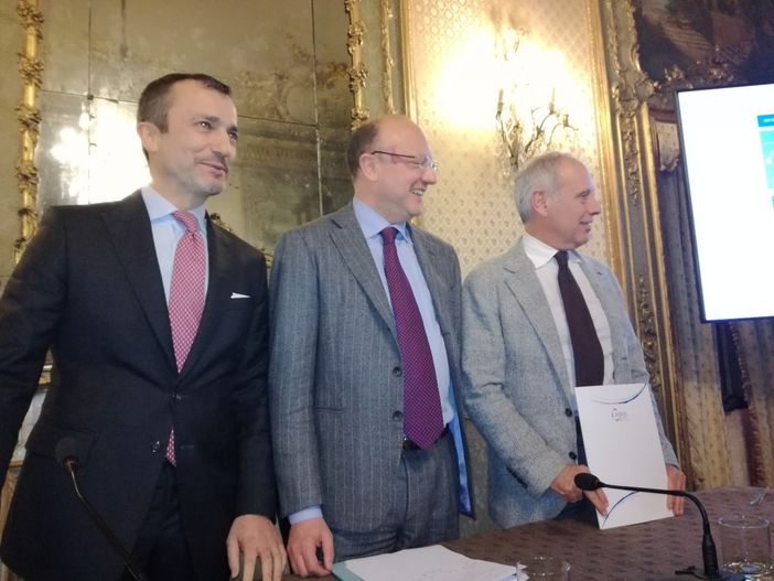 L'automotive fa quadrato a Torino e Confindustria mette il Governo nel mirino: "Siamo tolleranti, ma non all'infinito"