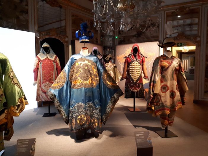 Caramba: l'eleganza e la raffinatezza del costumista piemontese &quot;in scena&quot; alla Fondazione Accorsi-Ometto [FOTO]