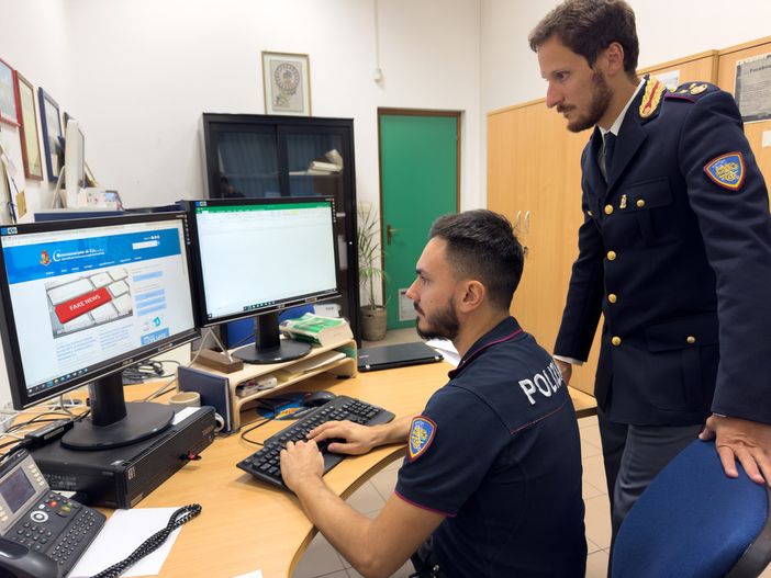 Polizia di Stato e Airbnb contro le truffe online: i consigli per prenotare le vacanze in sicurezza Polizia di Stato e Airbnb contro le truffe online: i consigli per prenotare le vacanze in sicurezza