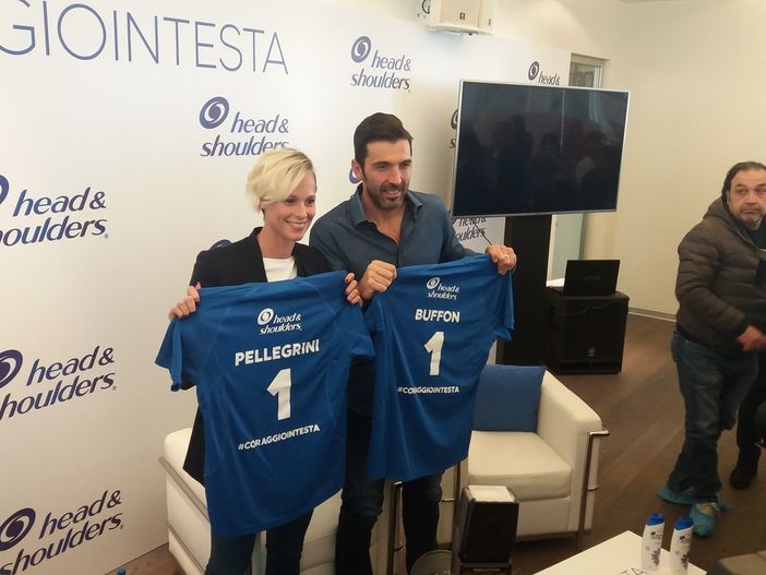 Buffon e Pellegrini: campioni coraggiosi sul campo e con la testa a posto (FOTO e VIDEO) Buffon e Pellegrini: campioni coraggiosi sul campo e con la testa a posto (FOTO e VIDEO)
