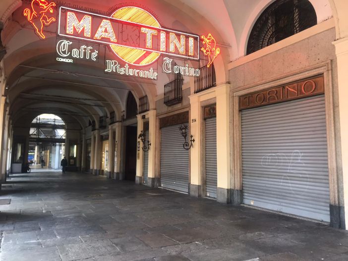 Il Caffè Torino non aspetta lockdown e zona rossa, serrande giù da oggi Il Caffè Torino non aspetta lockdown e zona rossa, serrande giù da oggi