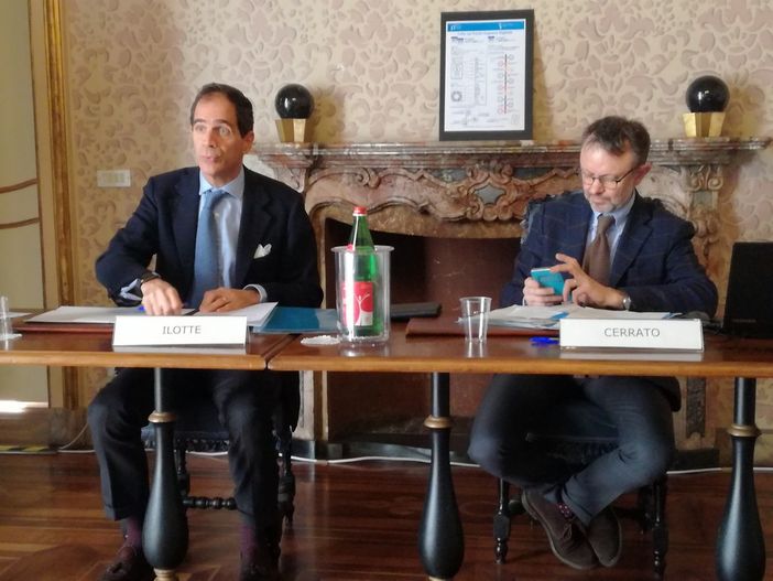 Dalla Camera di Commercio oltre 3,4 milioni per aiutare le imprese a vincere la sfida del digitale, anche se il mondo del commercio resta freddo Dalla Camera di Commercio oltre 3,4 milioni per aiutare le imprese a vincere la sfida del digitale, anche se il mondo del commercio resta freddo