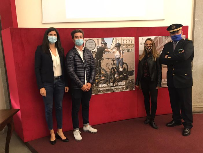 Mobilità sostenibile e sicura: video tutorial per utilizzare monopattini e bici rispettando le regole [VIDEO]