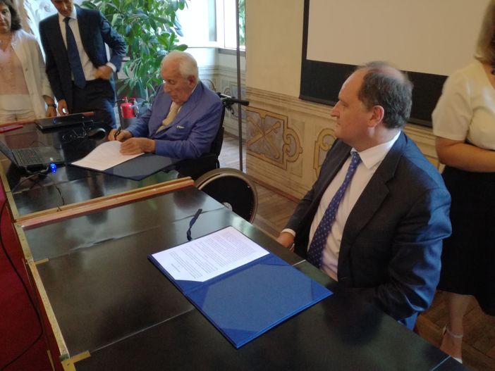 A Torino il primo &quot;campus&quot; che insegna la responsabilità sociale a manager, professionisti e futuri ingegneri