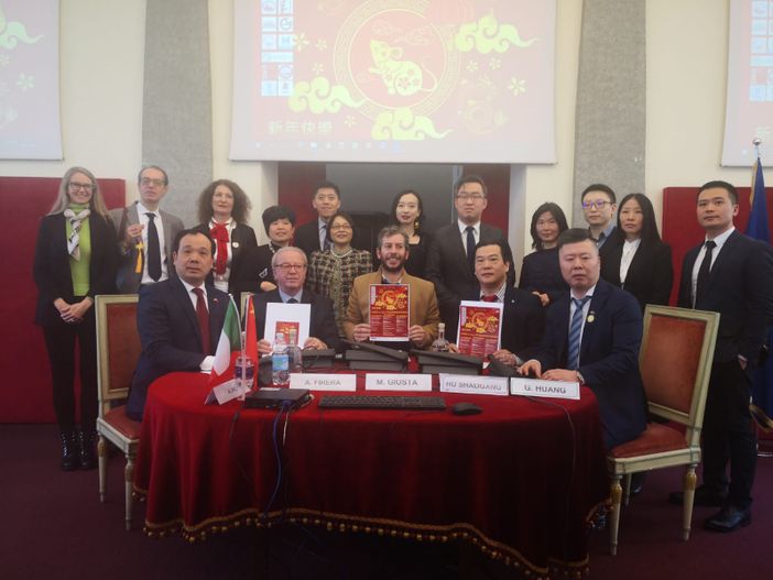 Capodanno cinese a Torino, tre giorni per festeggiare l'anno del Topo Capodanno cinese a Torino, tre giorni per festeggiare l'anno del Topo