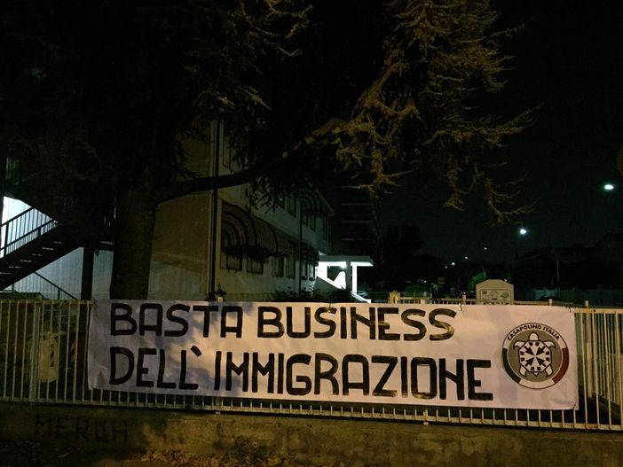 “CasaPound: blitz a Chivasso e Grugliasco contro il business dell’immigrazione”