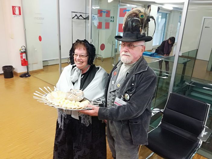 Un formaggio come testimonial di un intero territorio: il Cevrin di Coazze scrive il futuro della montagna e prepara l'alleanza con la Toma di Lanzo Un formaggio come testimonial di un intero territorio: il Cevrin di Coazze scrive il futuro della montagna e prepara l'alleanza con la Toma di Lanzo