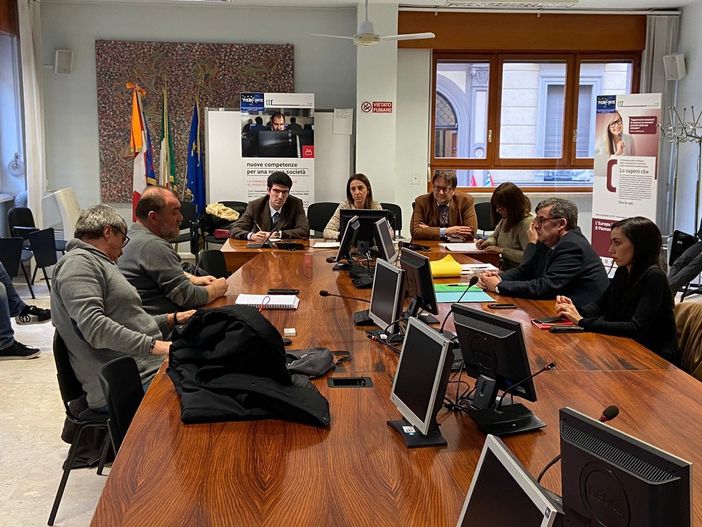 Cosmonova: mentre si lavora per la cassa integrazione spunta un possibile investitore