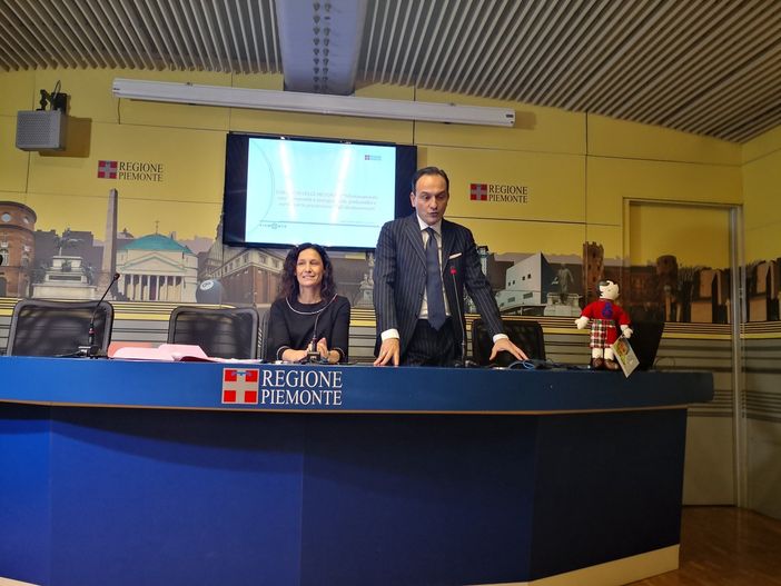 Il Governatore Cirio e l'assessore Caucino partecipano alla Settimana della Raccolta del Farmaco (VIDEO) Il Governatore Cirio e l'assessore Caucino partecipano alla Settimana della Raccolta del Farmaco (VIDEO)