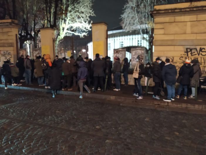 coda fuori dall'anagrafe coda fuori dall'anagrafe