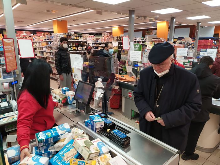 Mon. Nosiglia colletta alimentare 2021 Mon. Nosiglia colletta alimentare 2021