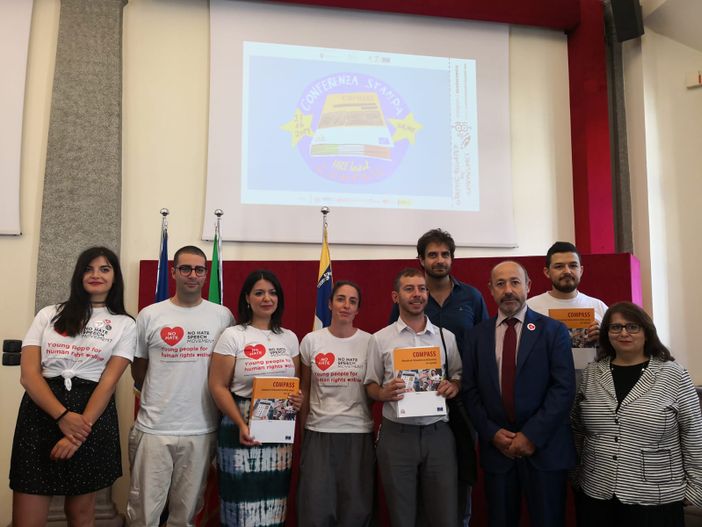 Torino capofila per l'educazione ai diritti umani: il COMPASS in italiano lanciato all'ombra della Mole