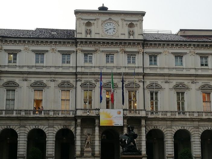 Una petizione per allontanare l'accampamento nomadi dal giardino &quot;Ferruccio Novo&quot;
