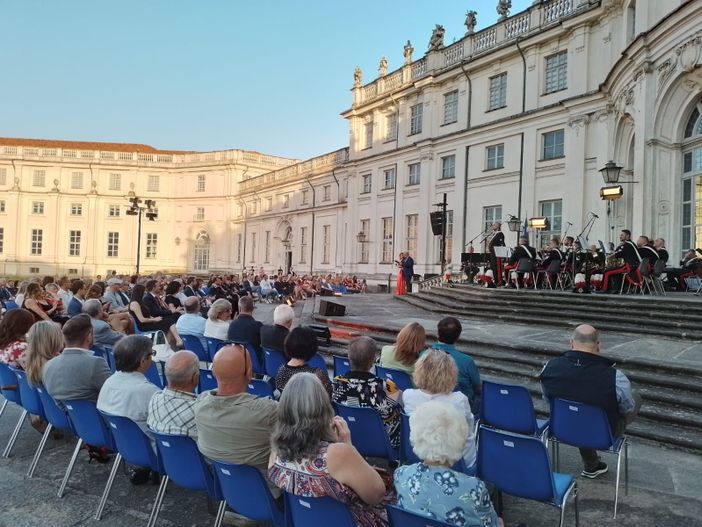 fanfara dei carabinieri in concerto