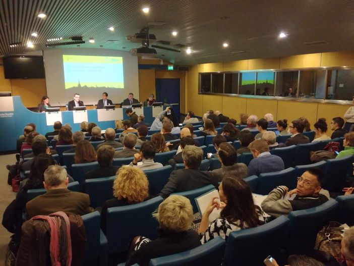 Sacco: "I negozianti colgano le opportunità del cambiamento e pensiamo a distretti del commercio nella città" Sacco: "I negozianti colgano le opportunità del cambiamento e pensiamo a distretti del commercio nella città"