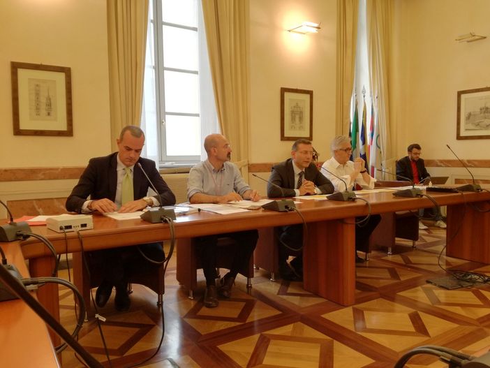 GTT, un referendum per vendere almeno il 51% delle quote GTT, un referendum per vendere almeno il 51% delle quote